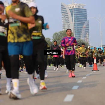 Runner Photo 6171431