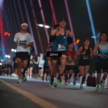 Runner Photo 6171443
