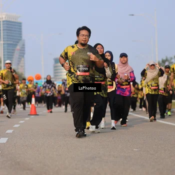 Runner Photo 6171835