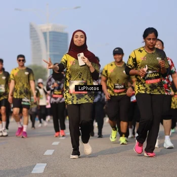 Runner Photo 6172240