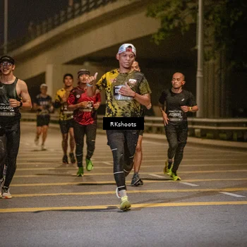 Runner Photo 6172385