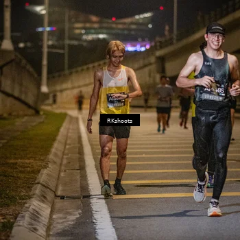 Runner Photo 6172410