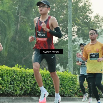 Runner Photo 6172674