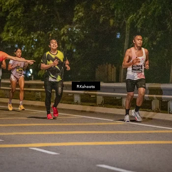 Runner Photo 6172699