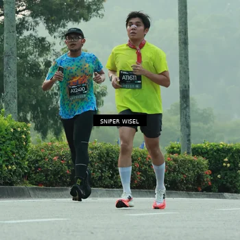 Runner Photo 6172744