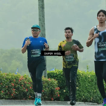 Runner Photo 6172750