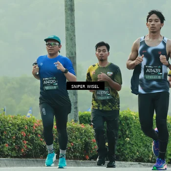 Runner Photo 6172764