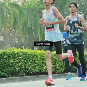 Runner Photo 6172807