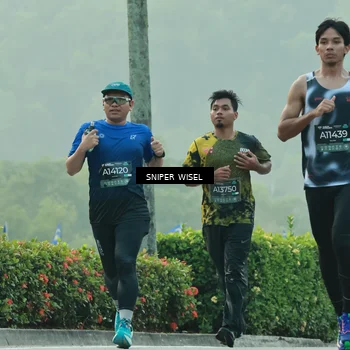 Runner Photo 6172813