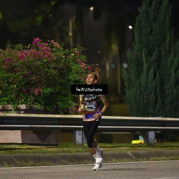 Runner Photo 6172824