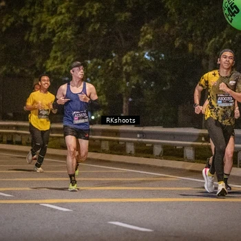 Runner Photo 6172895