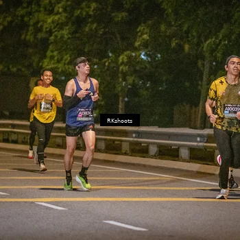 Runner Photo 6172902