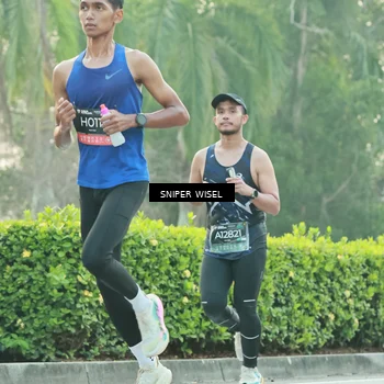 Runner Photo 6172972