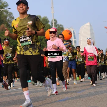 Runner Photo 6173019