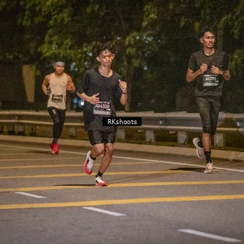 Runner Photo 6173055