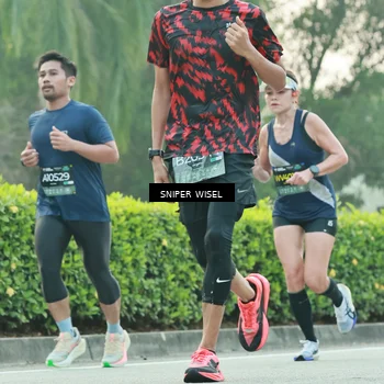 Runner Photo 6173095