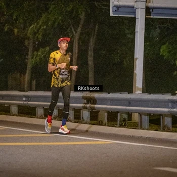 Runner Photo 6173276