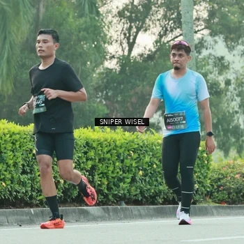 Runner Photo 6173318