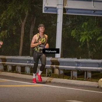 Runner Photo 6173474