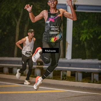Runner Photo 6173610