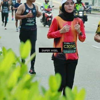 Runner Photo 6173765