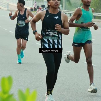 Runner Photo 6173796