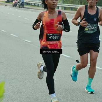 Runner Photo 6173820