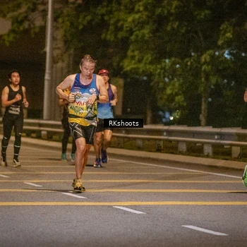 Runner Photo 6173826