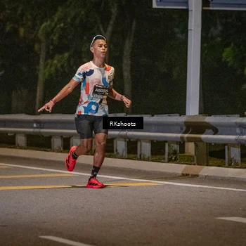 Runner Photo 6173855