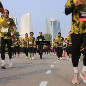 Runner Photo 6173875