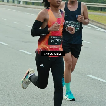 Runner Photo 6173878