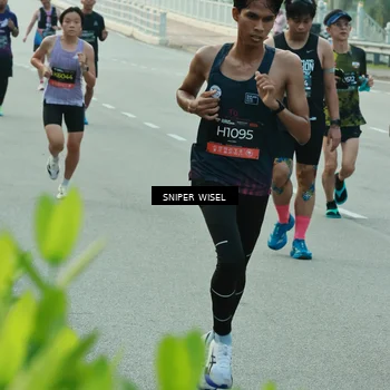 Runner Photo 6173886