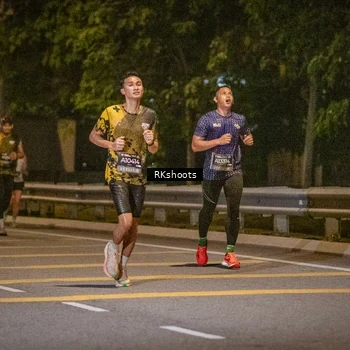 Runner Photo 6173889