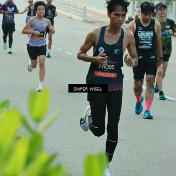 Runner Photo 6173891