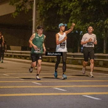 Runner Photo 6173899