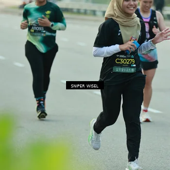 Runner Photo 6173943
