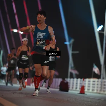 Runner Photo 6173946