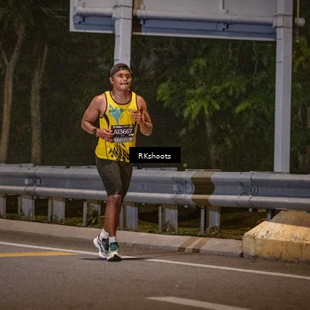 Runner Photo 6174006