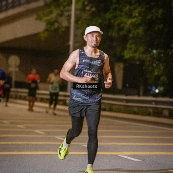 Runner Photo 6174032