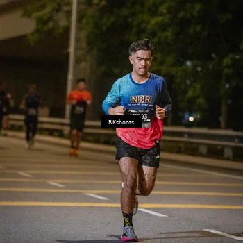 Runner Photo 6174065