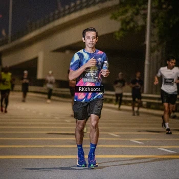 Runner Photo 6174103