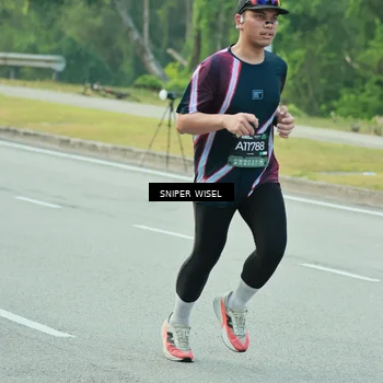 Runner Photo 6174124
