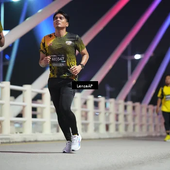 Runner Photo 6174133