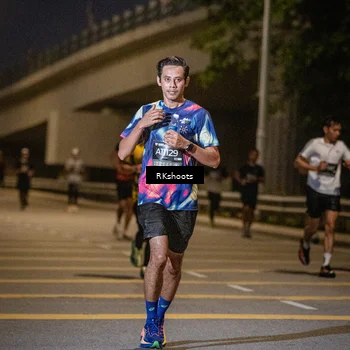 Runner Photo 6174143