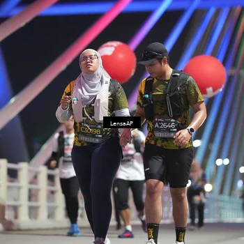 Runner Photo 6174193