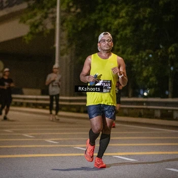 Runner Photo 6174201
