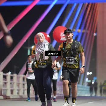 Runner Photo 6174217