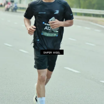 Runner Photo 6174224