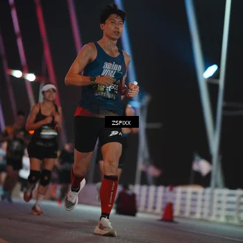 Runner Photo 6174253