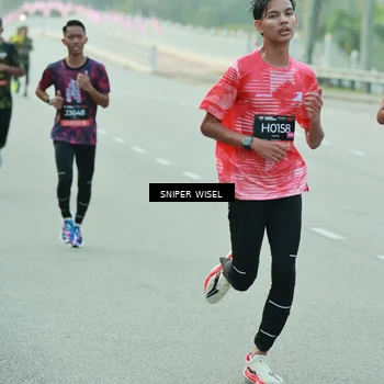 Runner Photo 6174281